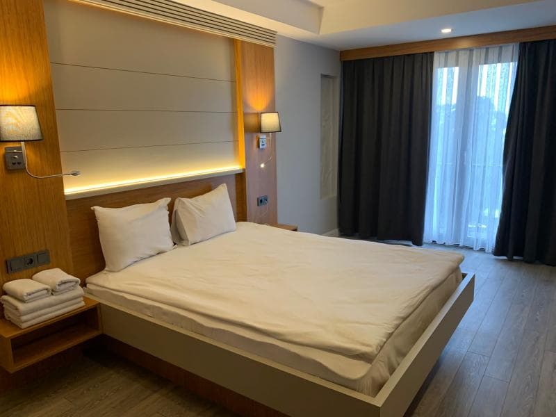 Ezkar Bathonea Art İstanbul-20