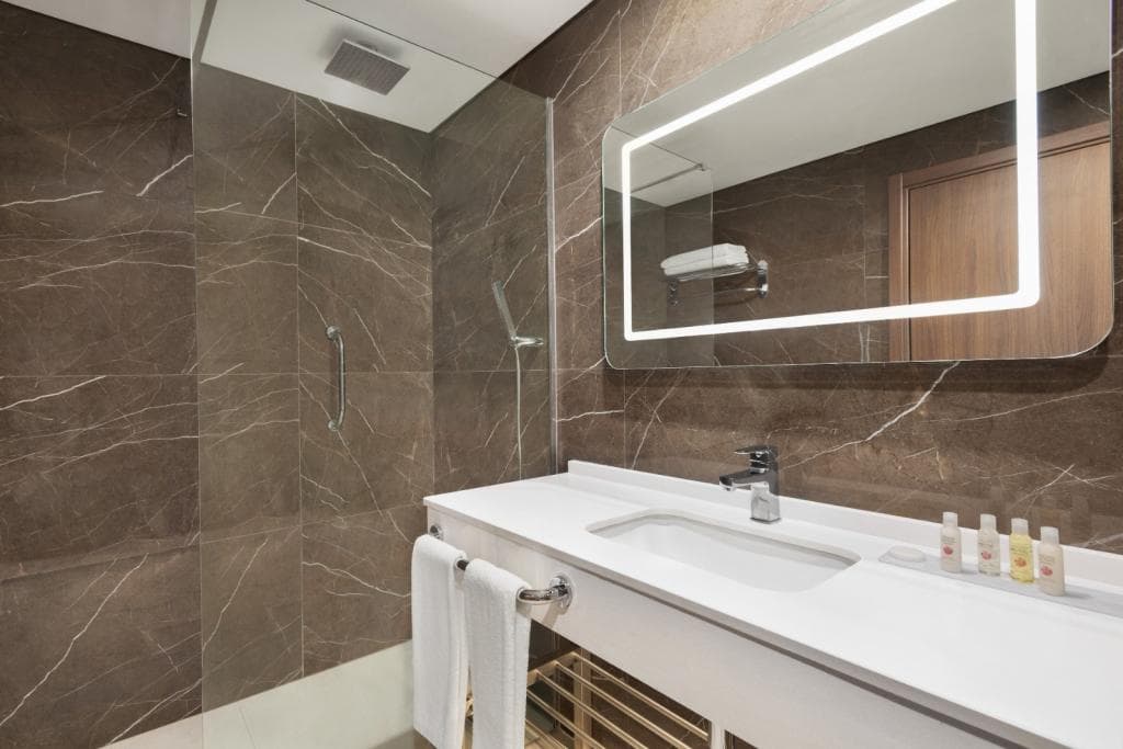 Ramada by Wyndham İzmir Aliağa-0