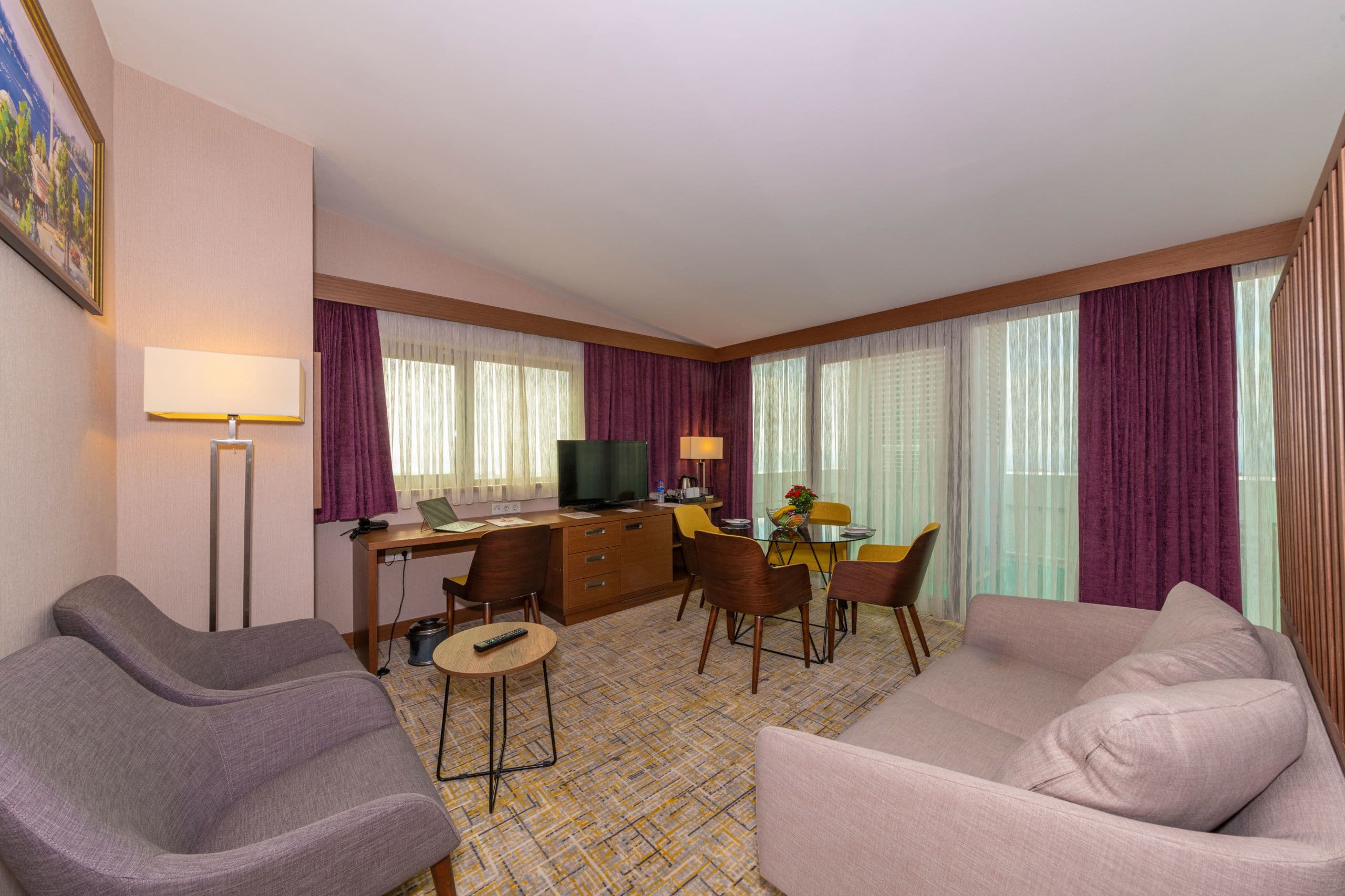 Land Park Hotel-18