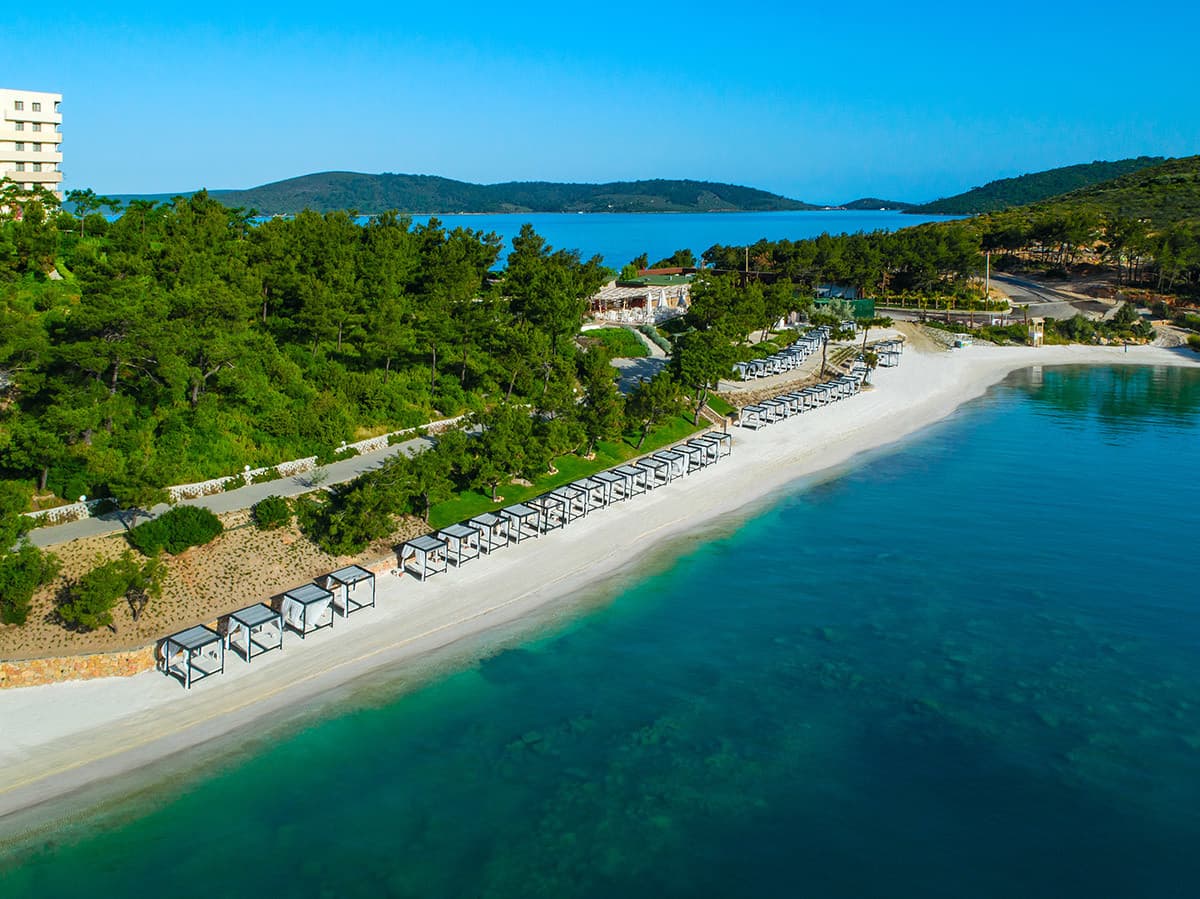 La Blanche Island-2