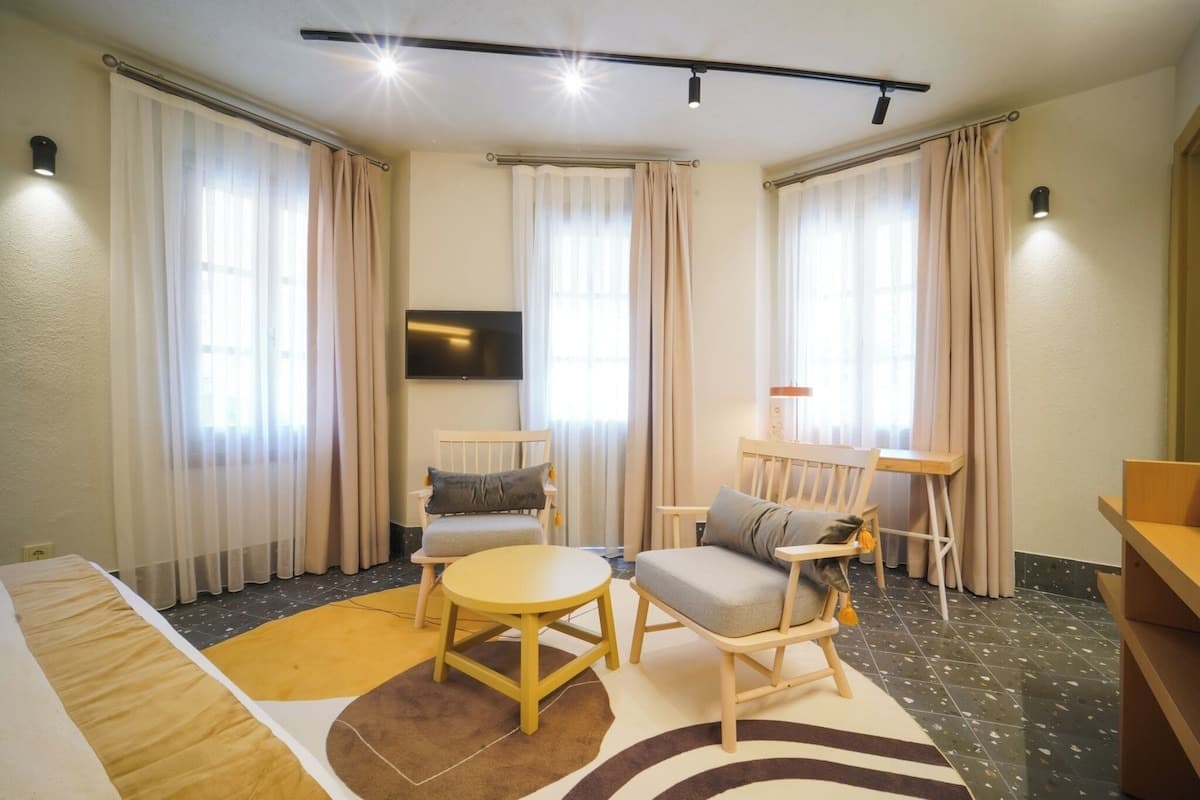 Bono Hotel Old Town-1